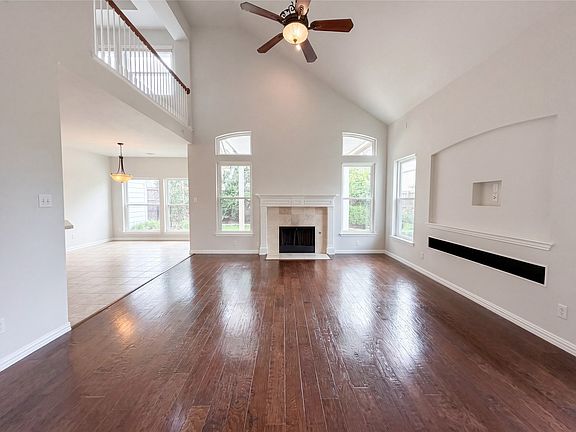 3rd image of 4536 Risinghill Dr