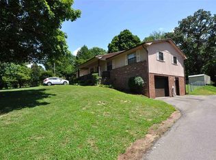 7714 Chestnut Hill Rd, Townsend, TN 37882