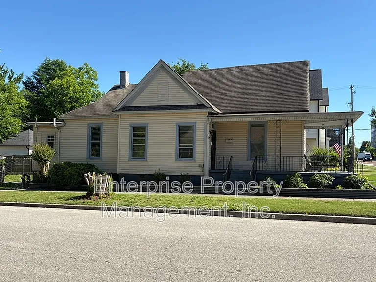 32 N Cooper St — Photo 5