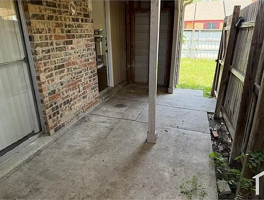 801 Colchester Dr — Photo 10
