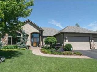 3012 Fairway Dr, Chaska, MN 55318