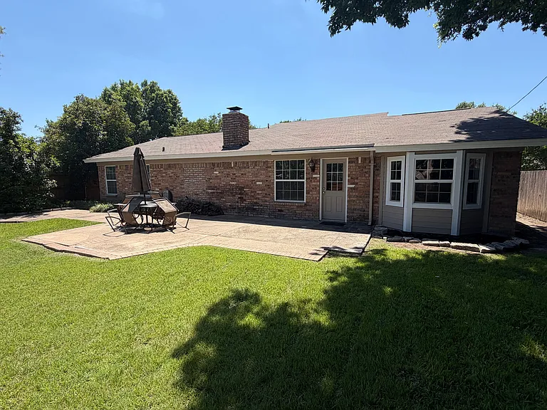 5608 Jamaica Cir — Photo 22