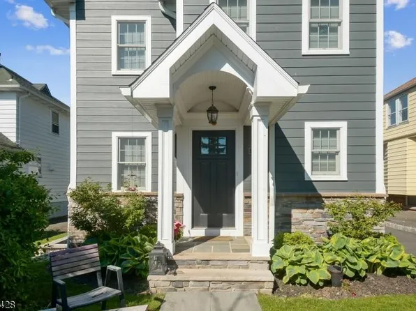24 Blaine St #A, Millburn, NJ 07041