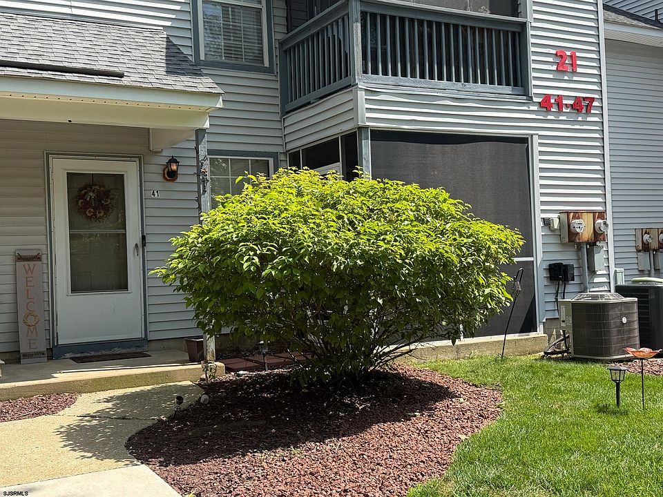 1st image of 41 Waterview Dr #21