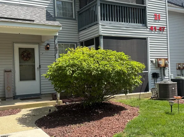 41 Waterview Dr #21, Absecon, NJ 08205