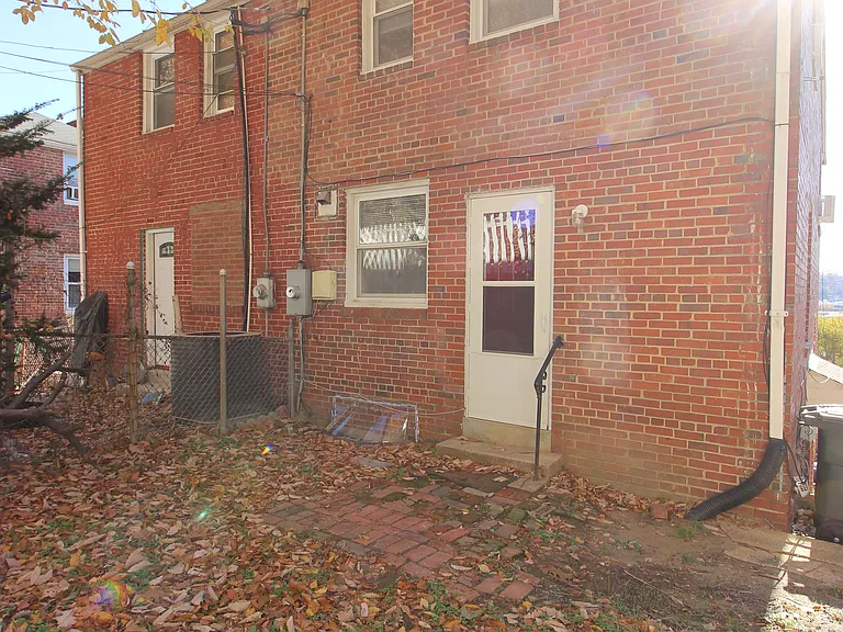 3719 Kemper Rd — Photo 23
