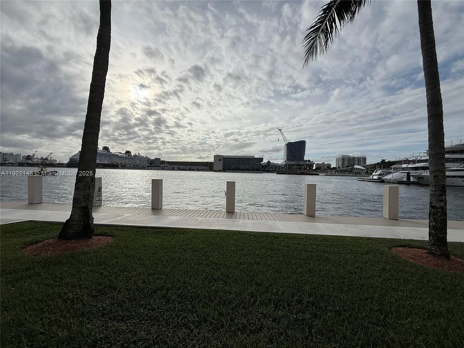 Harbor Colony Co-Op — Photo 3
