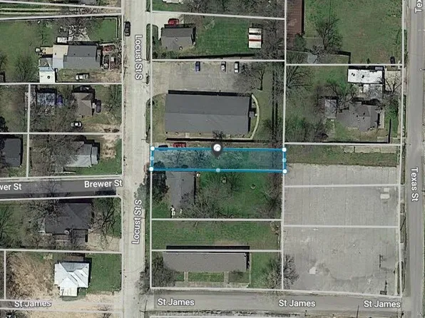 Locust St S, Sulphur Springs, TX 75482