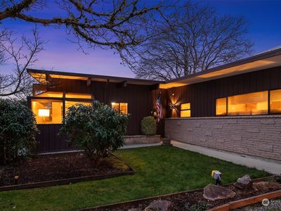 3713 E Lake Sammamish Shore Lane SE, Sammamish, WA, 98075
