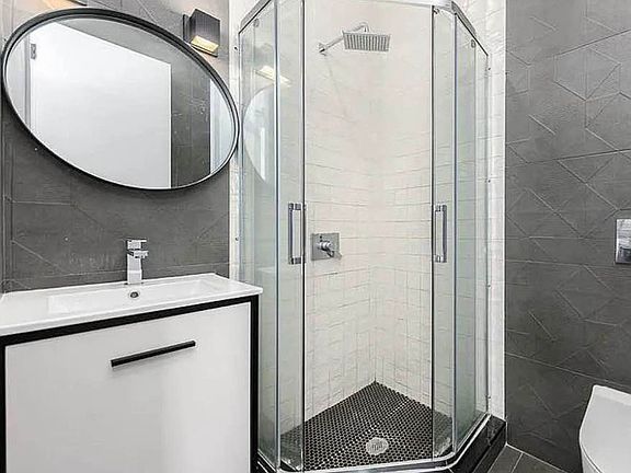 4th image of 877 Park Ave APT 4B