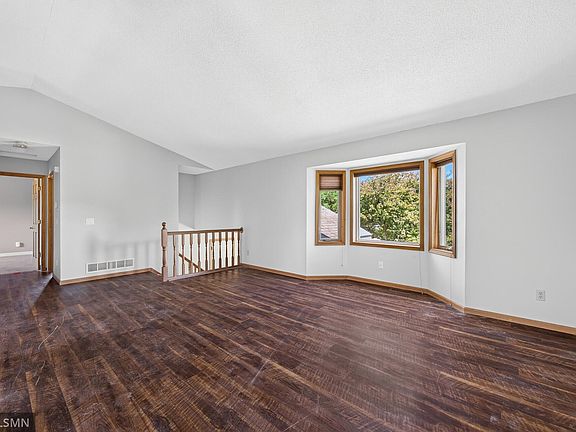 5th image of 18111 203rd Ave NW