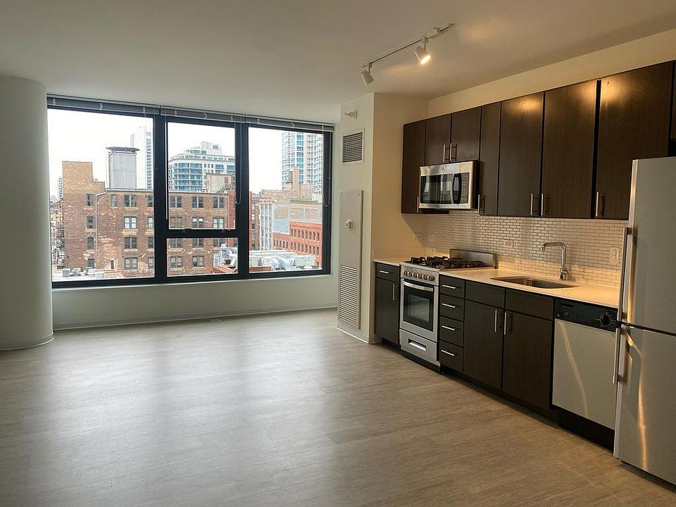 1st image of 205 W Superior St Unit 1708