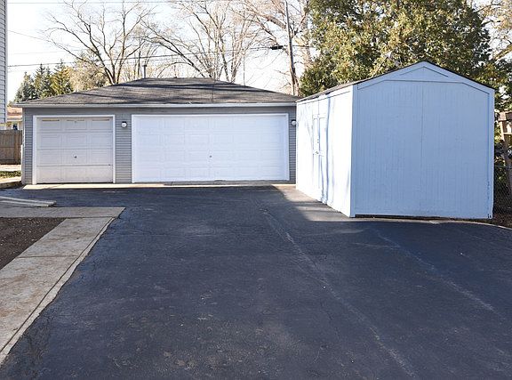 3rd image of 3108 La Porte Ave