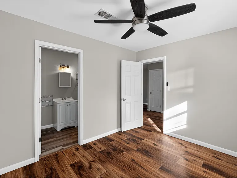 3681 Lynn Dr — Photo 24