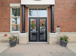 855 Penniman Ave APT 205, Plymouth, MI 48170