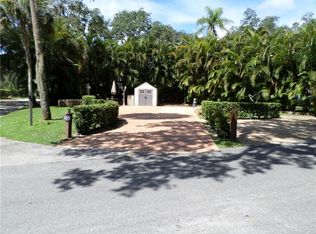 325 Bear Trl, River Ranch, FL 33867