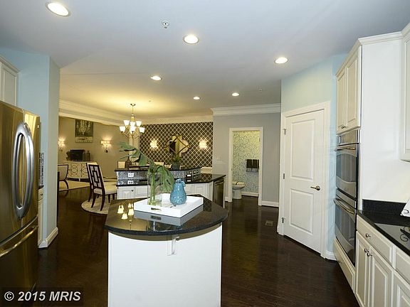 3rd image of 2456 Sophia Chase Dr