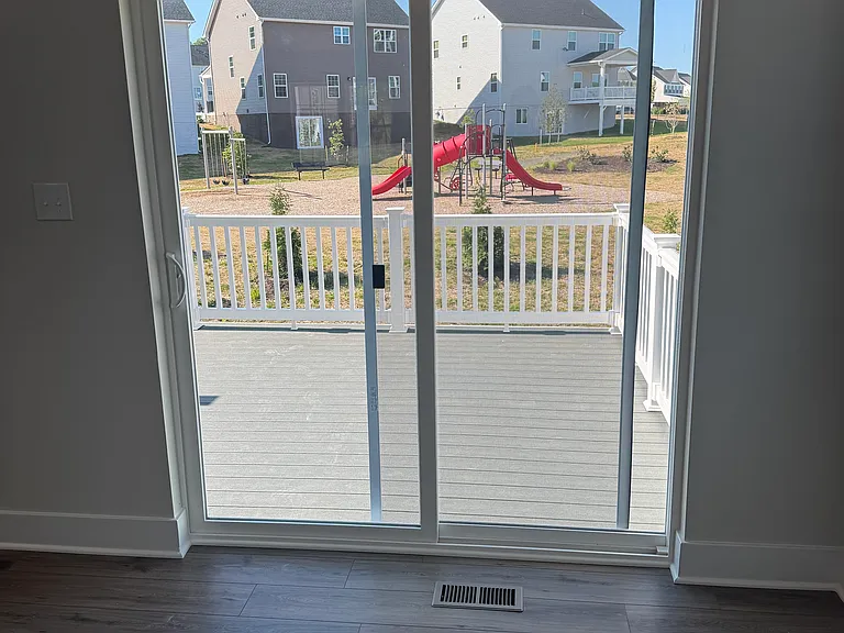 2269 Marcy Dr — Photo 10