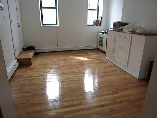 Rented by MNS | media 32