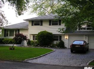 30 Kent Ln, Centereach, NY 11720