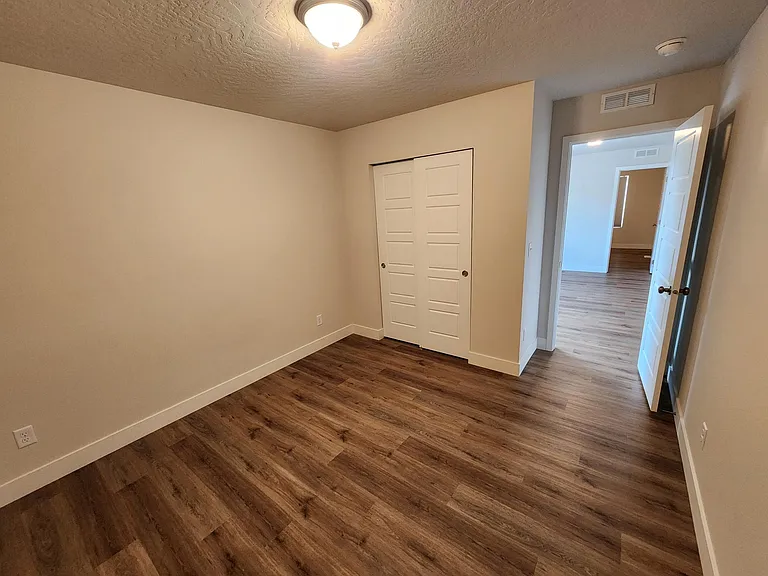161 E Burdock Loop — Photo 6