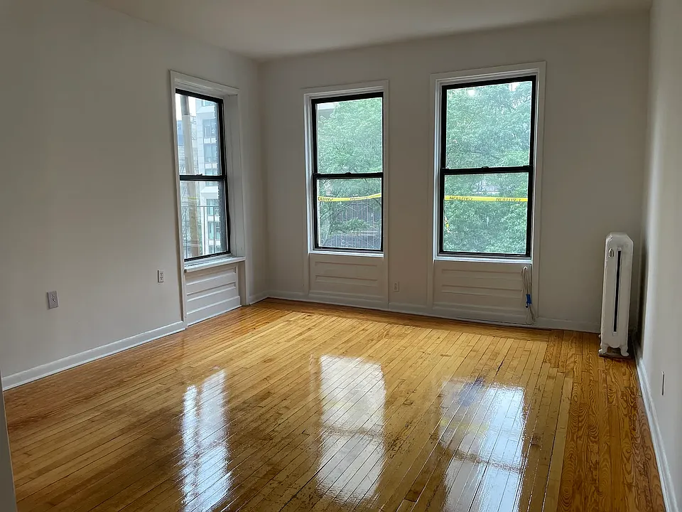 214 W 92nd St #44B