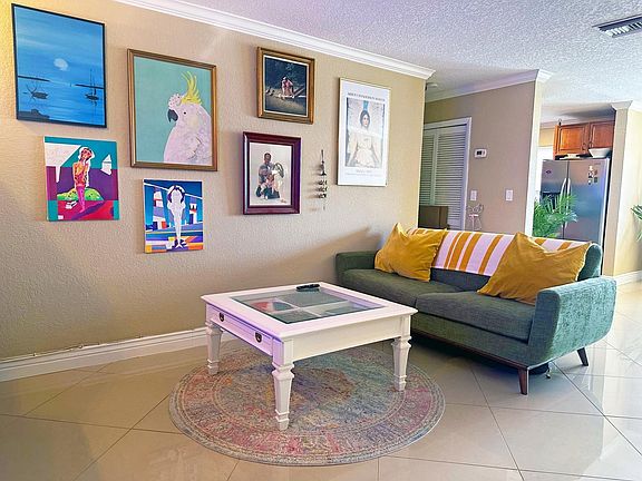 5th image of 941 Crystal Lake Drive #209