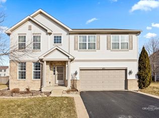 871 Parkside Ln, Yorkville, IL 60560