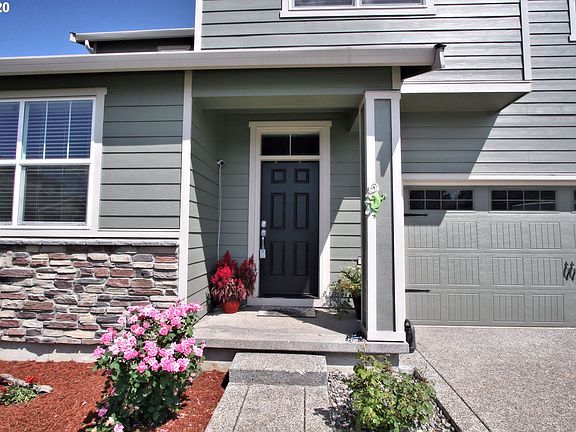 2nd image of 16523 NE 92nd Cir