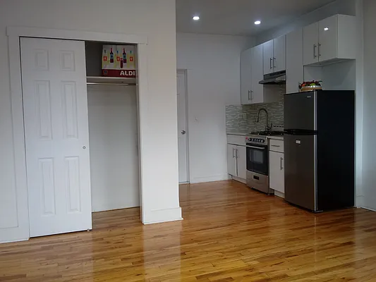 Rented by Willie Kathryn Suggs, LREB | media 22