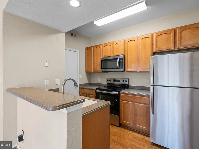 12151 Penderview Ln #2026 — Photo 9