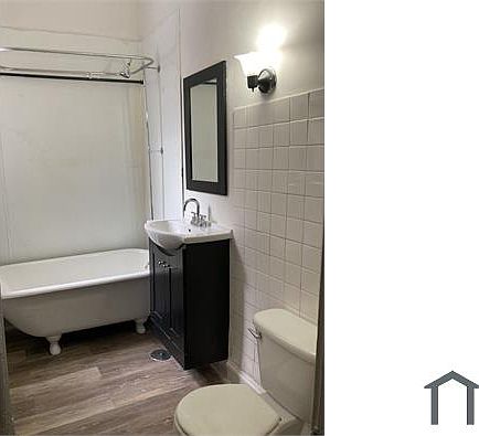 4th image of 4940 S King Dr #1