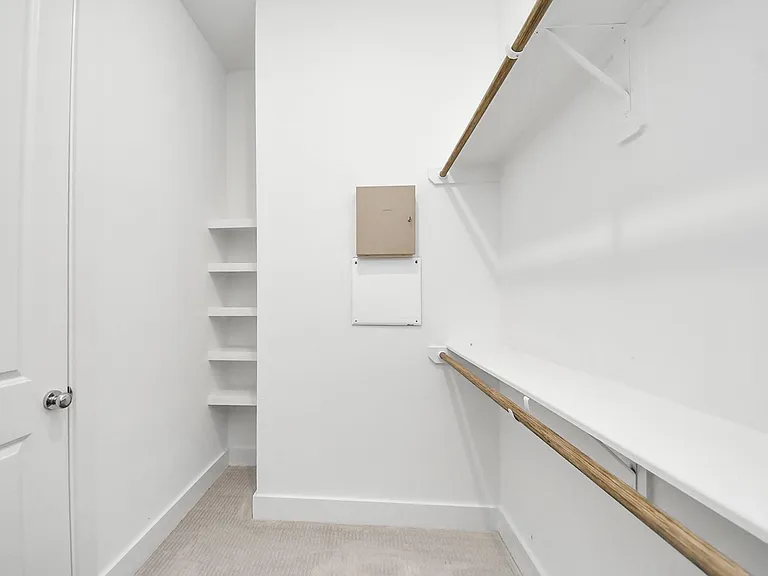 5823 Dolores St — Photo 28