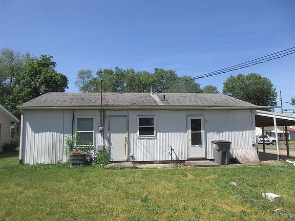 2nd image of 220 Wilbur St