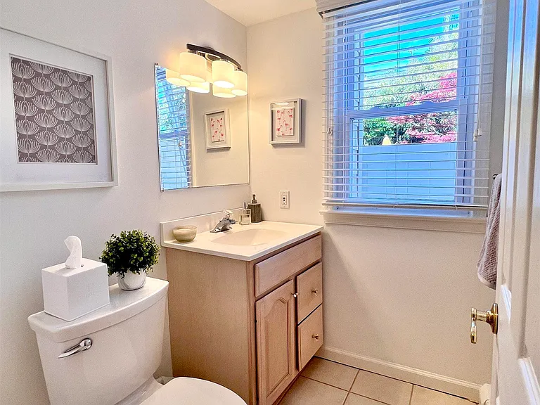 7407 Ventnor Ave — Photo 26