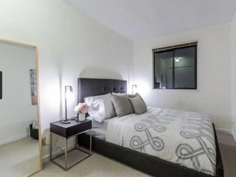 1422 E 3rd Ave #206 — Photo 7