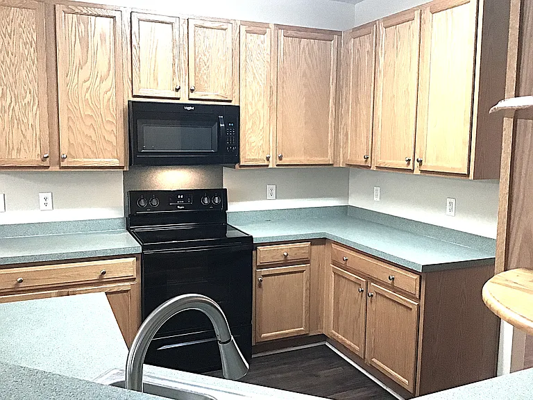 202 Curico Ln — Photo 4