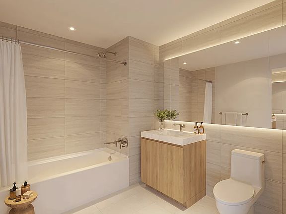 3rd image of 255 E 39th St #Penthouse 4c