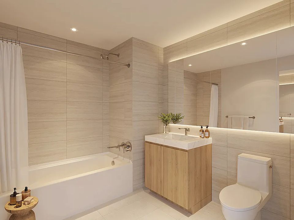 1st image of 255 E 39th St #Penthouse 4a