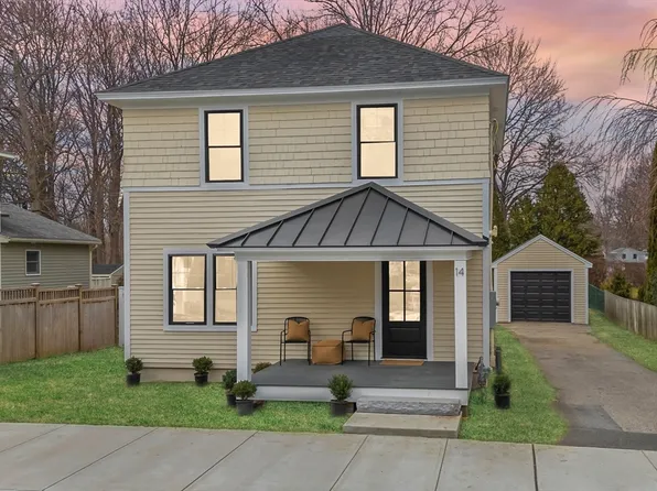 14 Columbus Ave, Newburyport, MA 01950