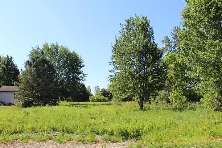 2nd image of 6485 W Farrand Rd