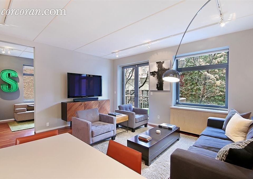 1st image of 270 W 19th St APT 4B