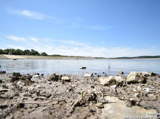 525 Johnson Rd, Lakehills, TX 78063