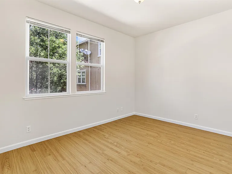 2189 Beech Cir #1 — Photo 21