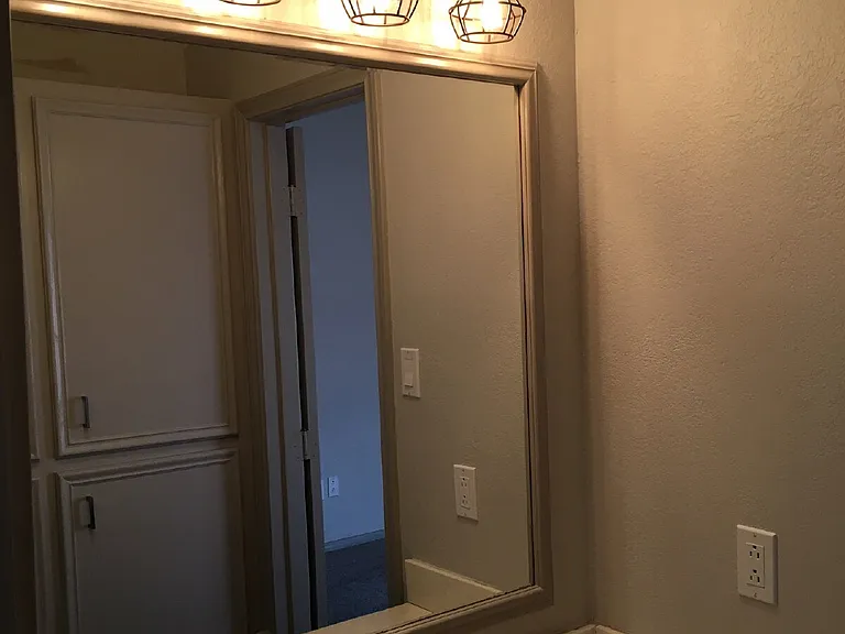 8306 Elkhart Ave — Photo 16