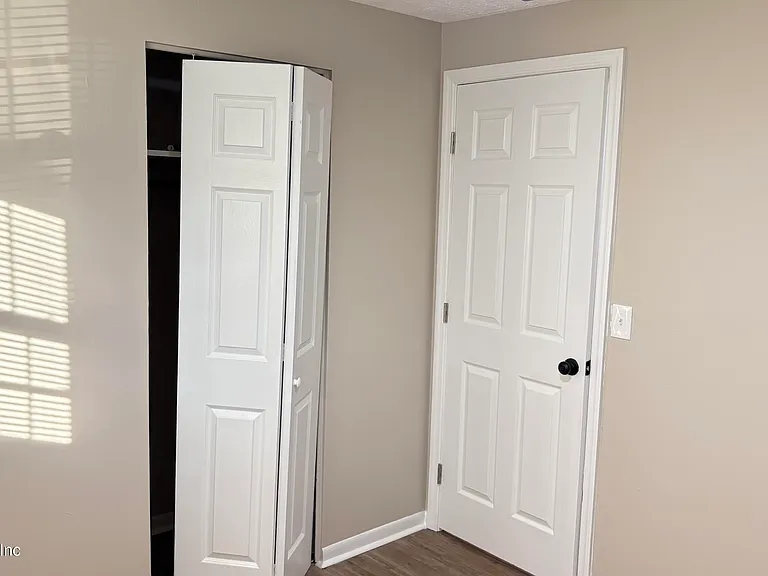 8036 Delaroche Dr — Photo 13