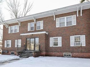 1635 Grande Ave SE APT B, Cedar Rapids, IA 52403