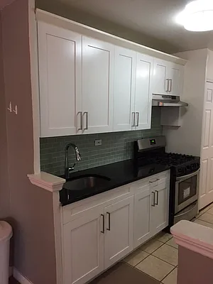 Rented by Living Room NY Corp | media 7