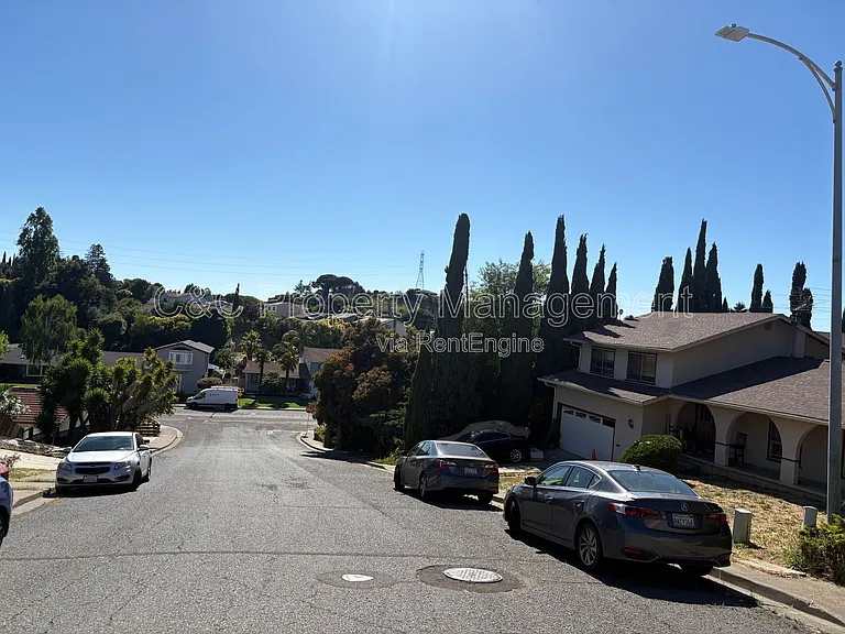 116 Seville St — Photo 9