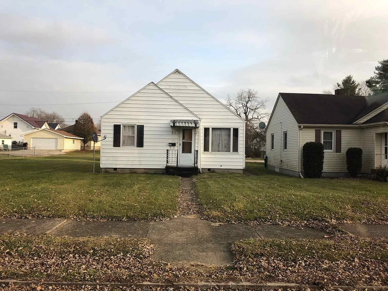 512 Grove St photo 1